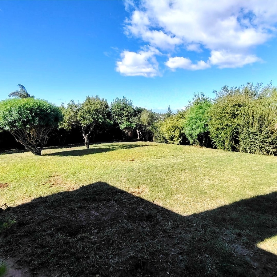5 Bedroom Property for Sale in Vincent Heights Eastern Cape